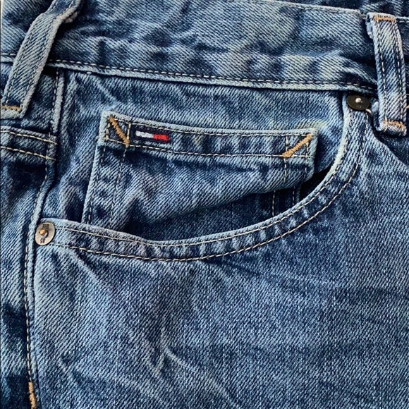 Tommy Hilfiger Jeans - Picture 7 of 9